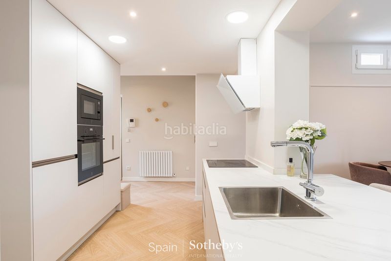Foto 4614c4bc-abcb-44a7-ae48-77701a713c9c. Apartament amb calefacció a Lista Madrid