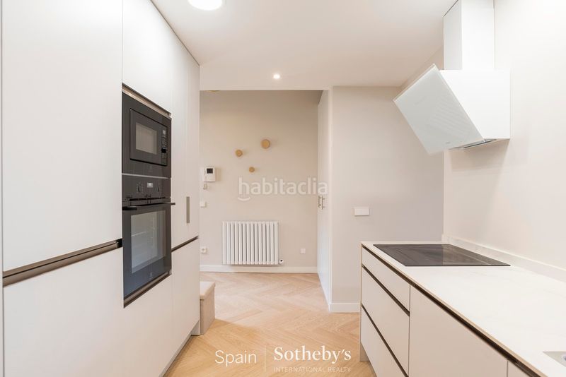 Foto f6e49548-fa4b-4e5d-8ba4-ec3ebbac3573. Apartament amb calefacció a Lista Madrid