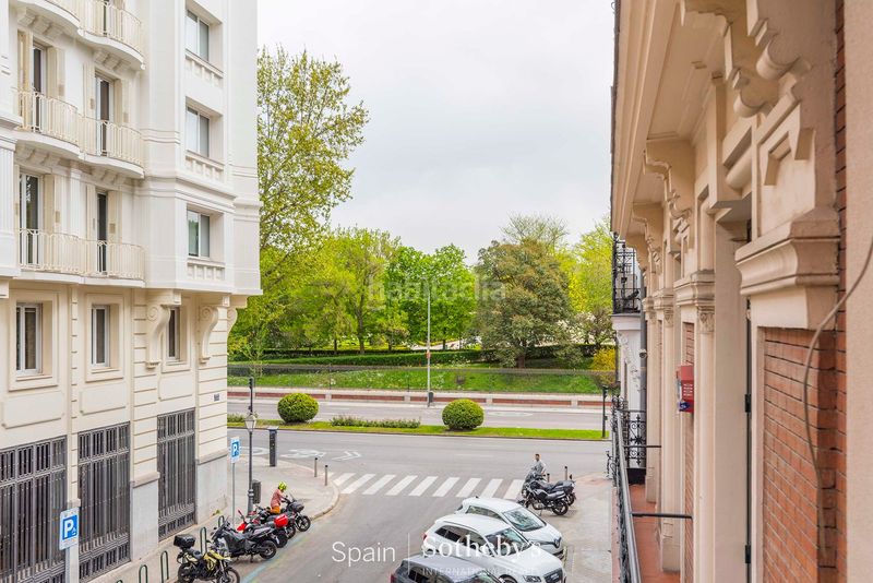 Foto 127b5a5e-34dd-453b-b581-de7229346b80. Apartament amb calefacció a Jerónimos Madrid