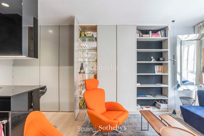 Foto e361e030-f0ea-49a9-bc35-290d0fe4a030. Apartament amb calefacció a Jerónimos Madrid