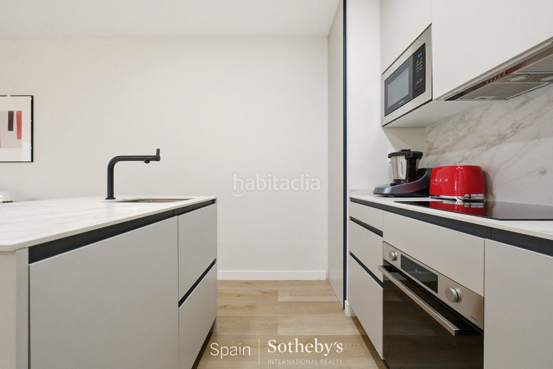 Foto 7f4b7ba3-9b81-4a75-bc89-68ddd1096a29. Apartament amb calefacció a Palacio Madrid