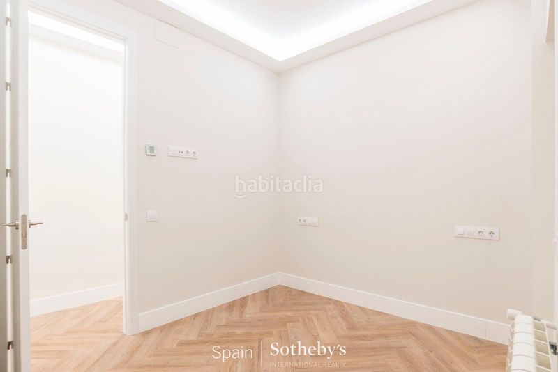 Foto 9bd739f6-79d3-4e61-88b8-d78376cb40db. Apartament amb calefacció a Goya Madrid