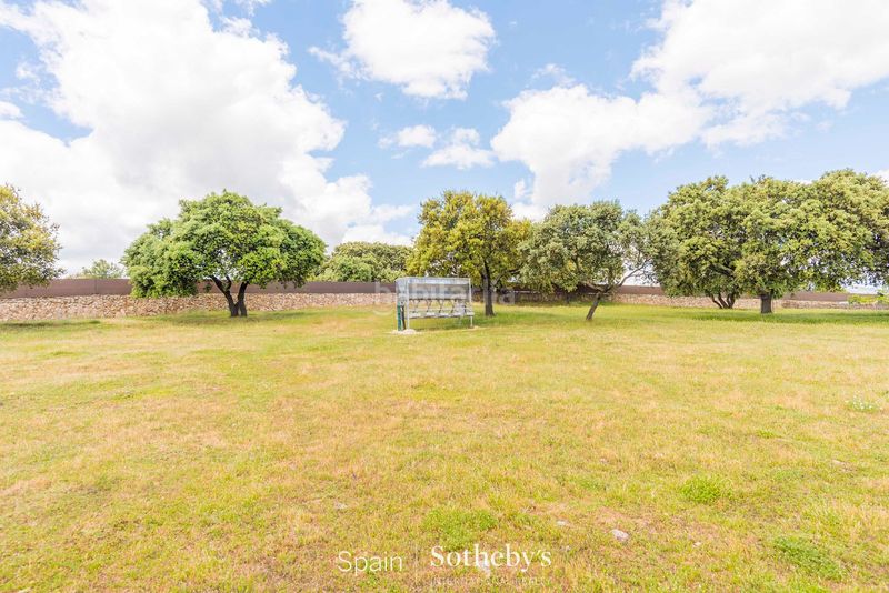 Foto 566353c8-b080-43f5-9a0d-dd54fc2c934f. Terreny residencial a Ador