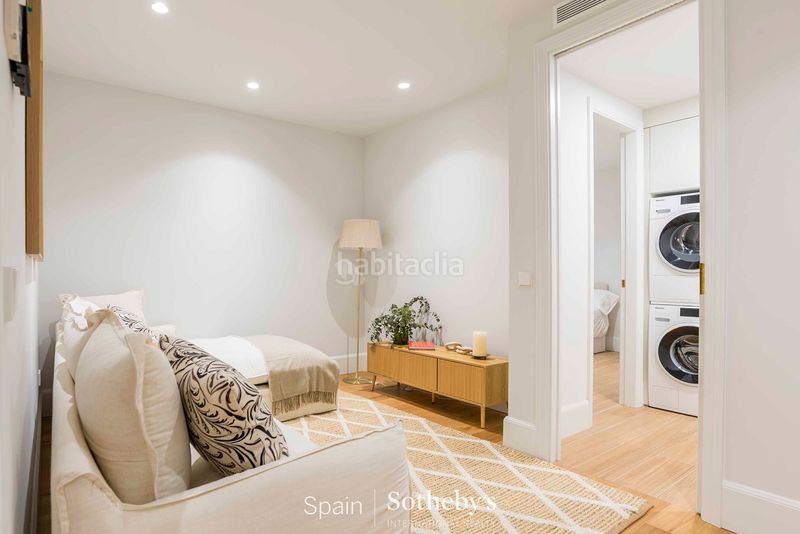 Foto c1c87f80-392d-4ede-ac8c-5d6349bf1d98. Apartament a Almagro Madrid
