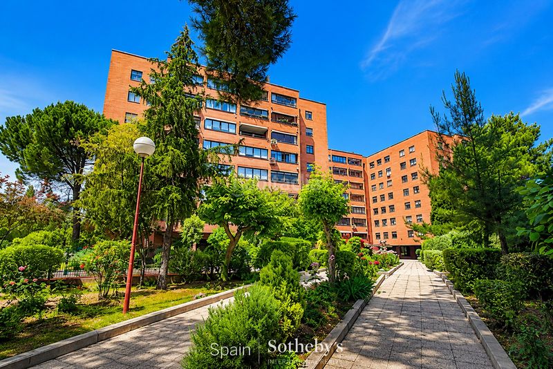 Foto 201ed130-a9e4-4863-9018-d1c69a220c23. Apartament amb calefacció aparcament a Simancas Madrid