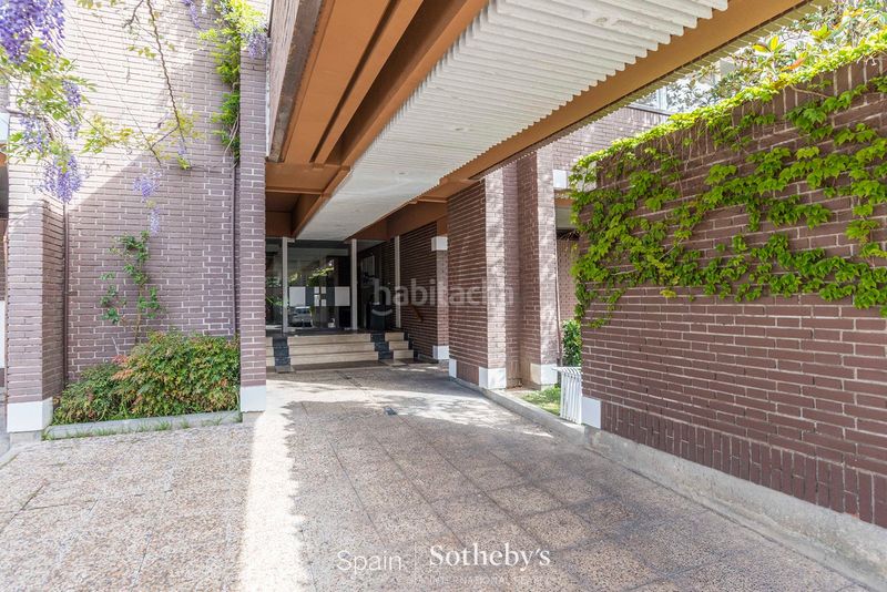 Foto 33e9b050-1bfb-4538-98a7-a3481aa53a78. Apartament amb calefacció aparcament piscina a Aravaca Madrid