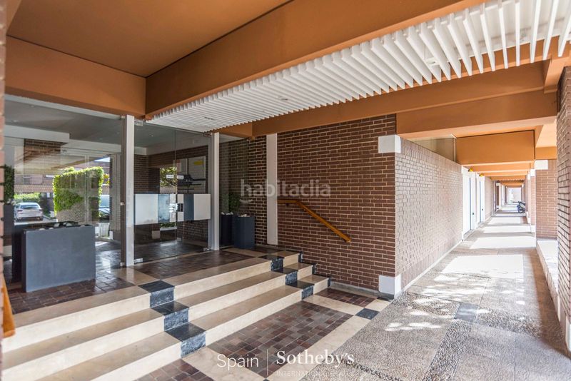 Foto 9d1c38d5-d828-4539-842c-5cc3432881fc. Apartament amb calefacció aparcament piscina a Aravaca Madrid