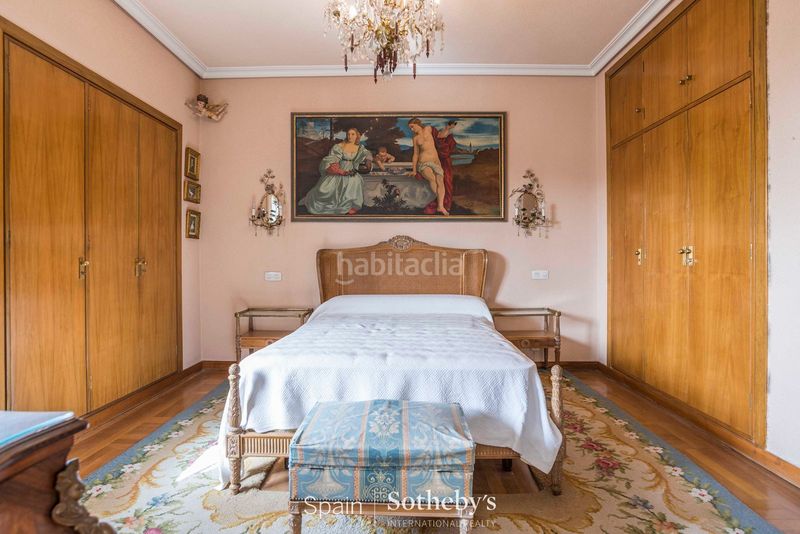 Foto a01d3fc8-f8d0-4458-8d24-c99d9f8a2c2a. Apartament amb calefacció aparcament piscina a Aravaca Madrid