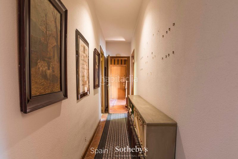 Foto b7cc68a5-2a71-445d-91b6-1e80df7c0dc3. Apartament amb calefacció aparcament piscina a Aravaca Madrid
