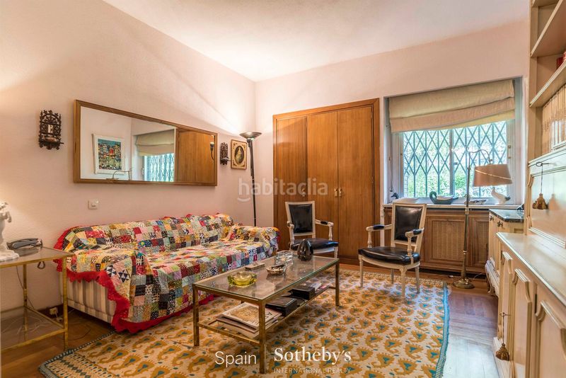 Foto b999d1b9-3ed7-457d-80e9-a8eef300b348. Apartament amb calefacció aparcament piscina a Aravaca Madrid