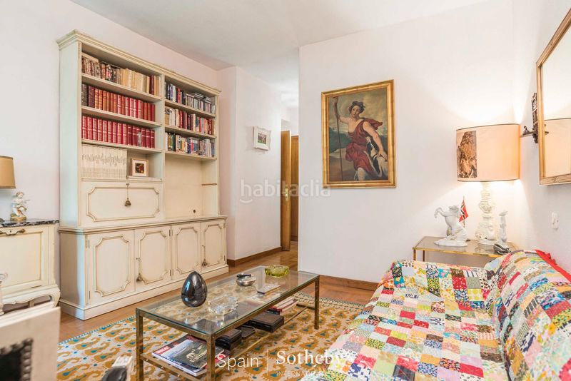 Foto eee04f5a-ca5e-4521-8ad7-389042292cf2. Apartament amb calefacció aparcament piscina a Aravaca Madrid