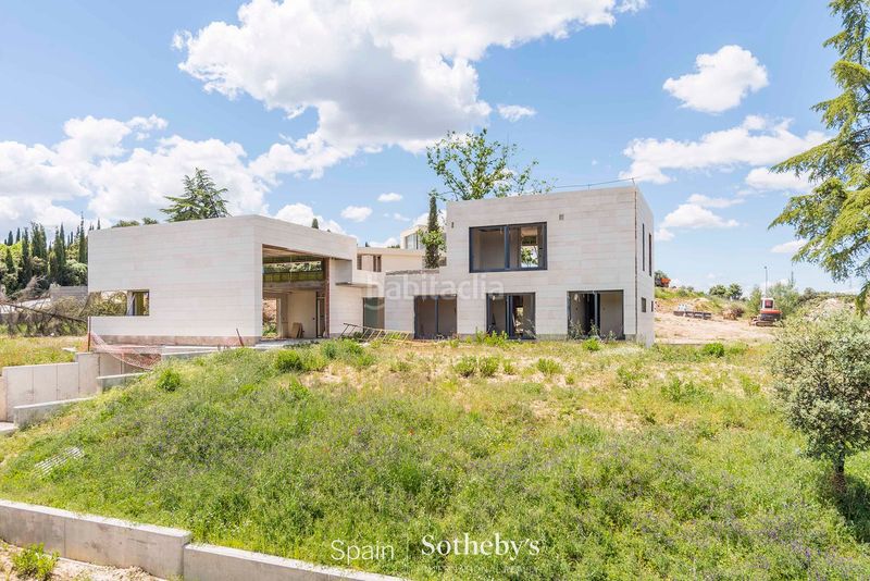 Foto 7d744653-7942-43f9-9253-6e35887a011d. Casa con riscaldamento parcheggio piscina in Comillas Madrid