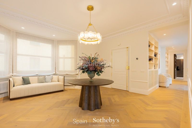 Foto a80f4a35-a45c-460d-8eed-4e265b0b1e36. Apartament amb calefacció a Castellana Madrid
