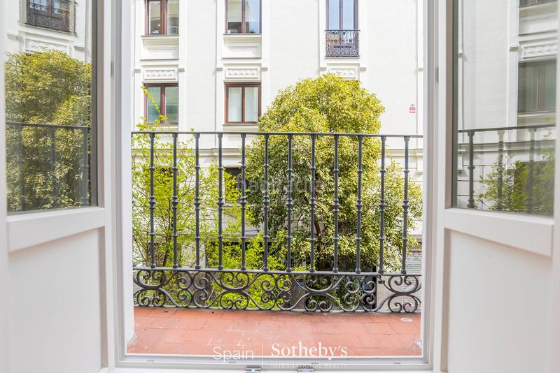 Foto dce9cb0c-ff1d-44c1-86d1-be0b44ecac09. Apartament amb calefacció a Justicia-Chueca Madrid