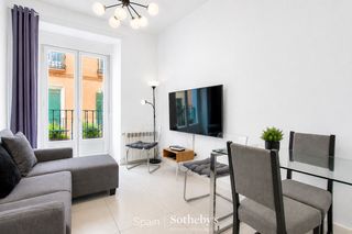 Piccolo appartamento  Calle de la estrella. Piso de 4 habitaciones en malasaña