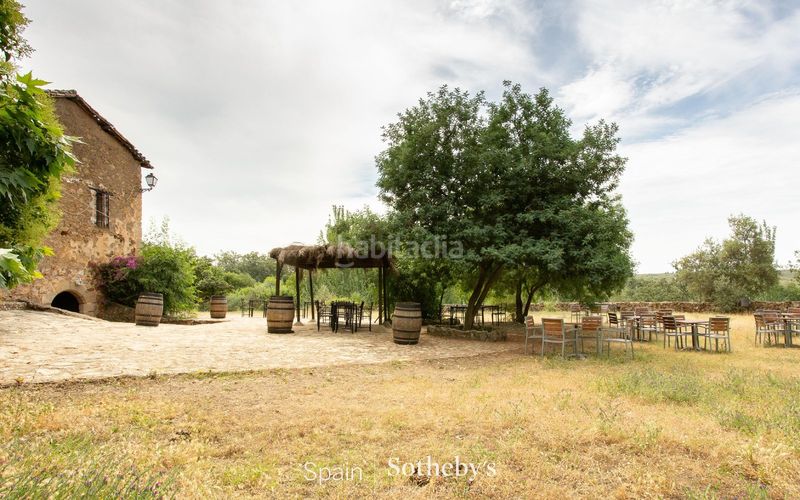 Foto c3b878be-2c4d-4a2c-b45f-4d9c58e98f8b. Terreny residencial a Cuacos de Yuste