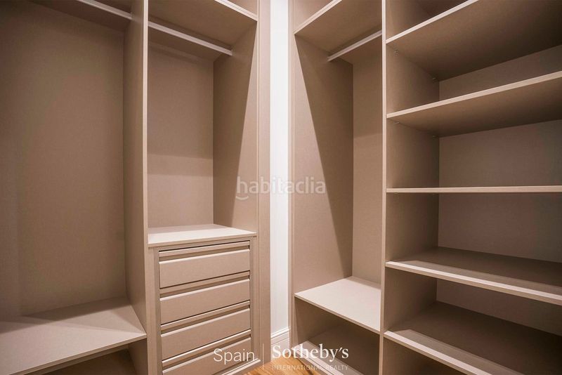 Foto 4c41213b-8363-45d8-9cac-567de1cd8a4f. Apartament amb calefacció a Ríos Rosas-Nuevos Ministerios Madrid