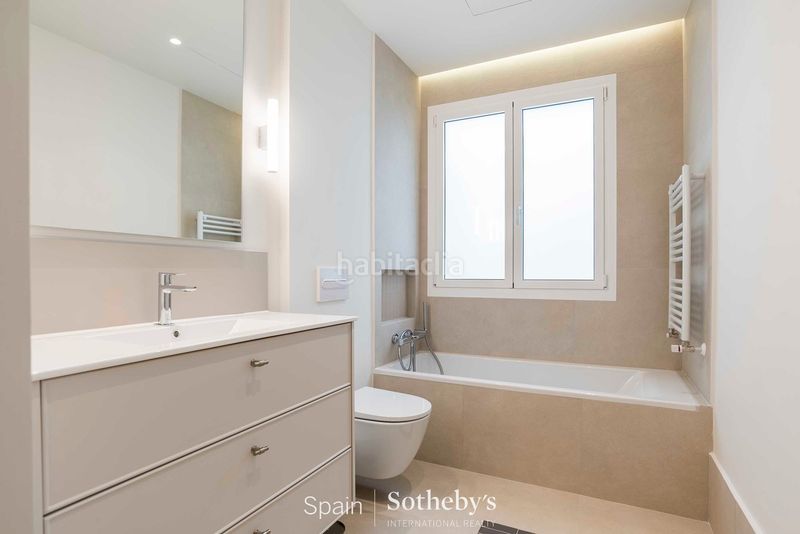 Foto a9665bcc-4d6c-4664-851e-f73b7682a750. Apartament amb calefacció a Ríos Rosas-Nuevos Ministerios Madrid