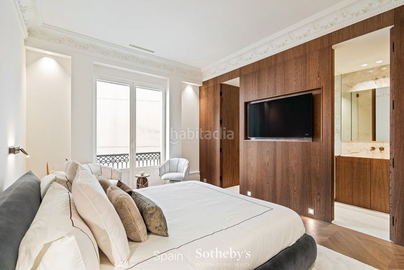 Foto 21fc4fc4-b70d-4a2f-af98-b026fd028765. Apartament amb calefacció a Justicia-Chueca Madrid