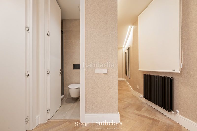 Foto 2cd2adc2-939d-4b56-8814-c1b24a3eb651. Apartament amb calefacció a Trafalgar Madrid