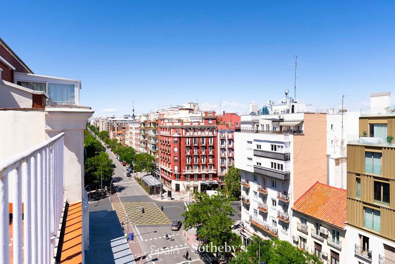 Foto d4bdf631-98af-4478-9022-5a030e8df2ad. Àtic a Trafalgar Madrid