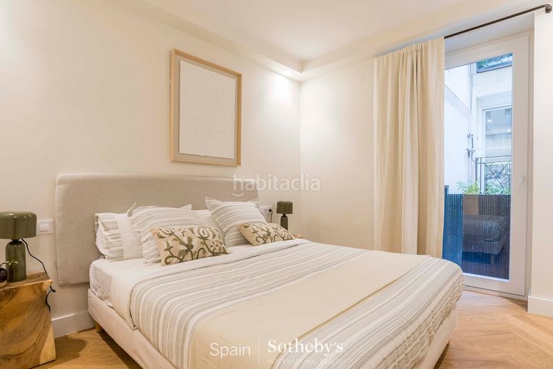 Foto 09fd1c96-1d8e-4672-8902-cf963c744db8. Apartament amb calefacció a Recoletos Madrid