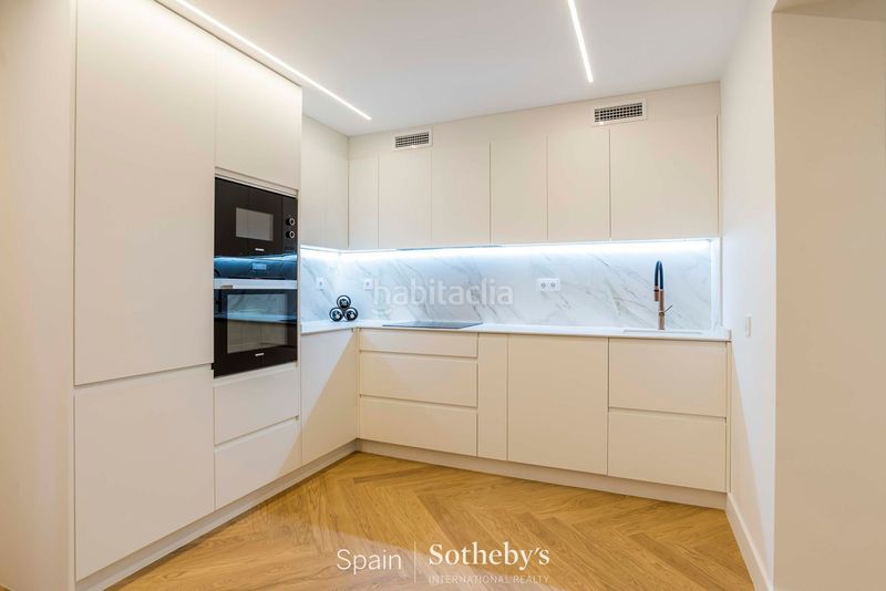 Foto ca5eb7c1-37a1-4ed9-8173-63629b87b0a0. Apartament amb calefacció a Recoletos Madrid