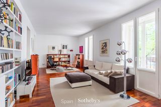 Apartament a Calle de Villanueva