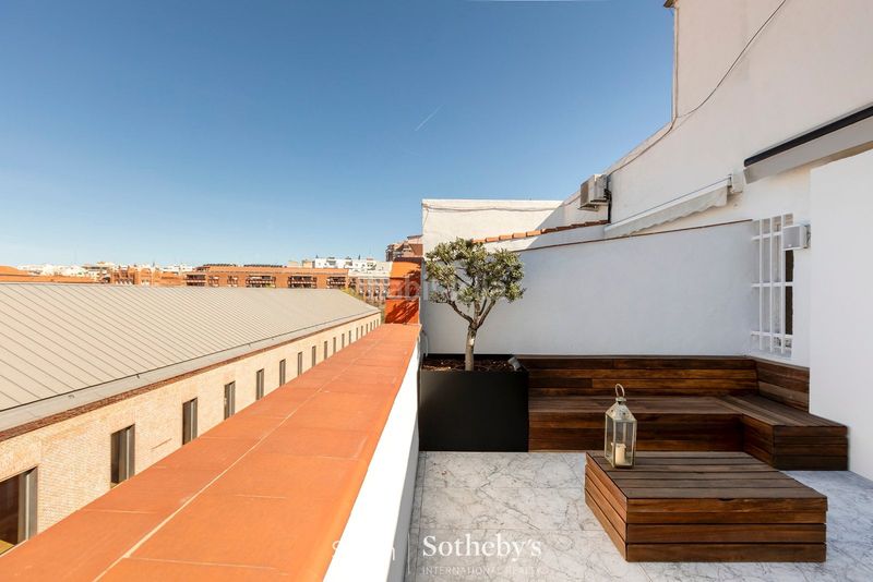 Foto ce18afdd-d791-4269-a4f0-438a74d2f340. Àtic amb calefacció a Universidad-Malasaña Madrid