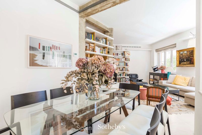 Foto 4869fc4a-6e2c-438a-8801-6d7e5633a161. Apartament amb calefacció aparcament a Ríos Rosas-Nuevos Ministerios Madrid
