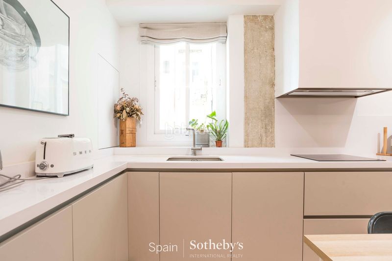 Foto 55aed3fd-d014-458d-a6f4-d3a9b29902cb. Apartament amb calefacció aparcament a Ríos Rosas-Nuevos Ministerios Madrid