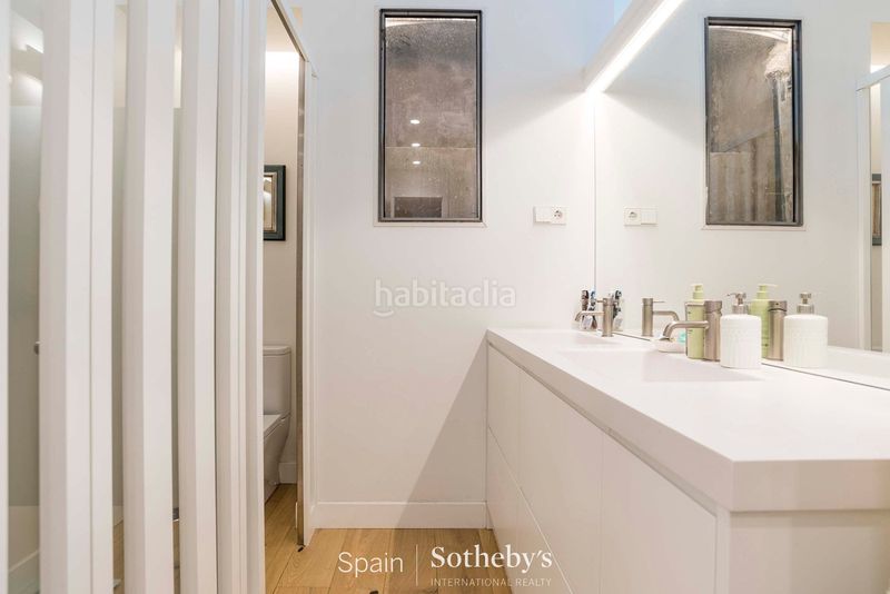 Foto 617b5a12-89dd-4037-ad62-0e685517bb95. Apartament amb calefacció aparcament a Ríos Rosas-Nuevos Ministerios Madrid