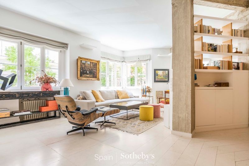 Foto 87823c6e-0dc0-4a8c-8bf7-983aa3f266ea. Apartament amb calefacció aparcament a Ríos Rosas-Nuevos Ministerios Madrid