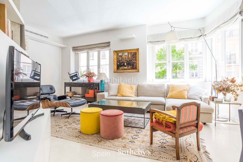 Foto ef2eaaf1-9923-43ae-9056-1e4dd3858a67. Apartament amb calefacció aparcament a Ríos Rosas-Nuevos Ministerios Madrid