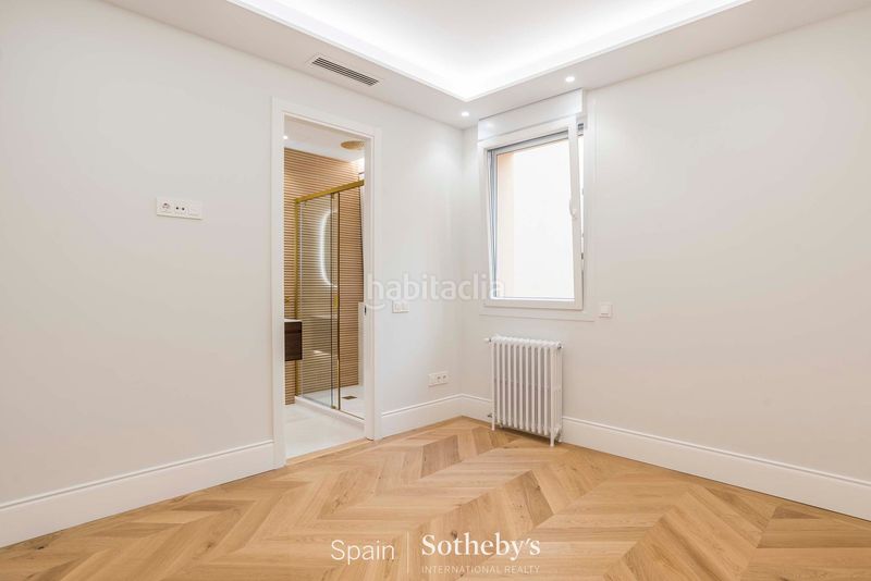 Foto 16755f55-40cd-421a-987f-ed2a2ea89a29. Apartament amb calefacció aparcament a Gaztambide Madrid