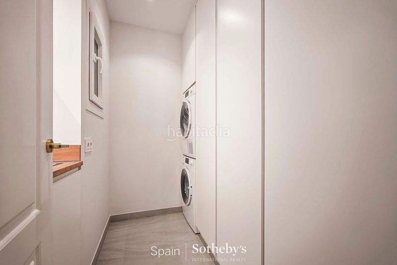 Foto 2963d731-6086-412d-a6fc-fdddbf630425. Apartament amb calefacció aparcament a Gaztambide Madrid