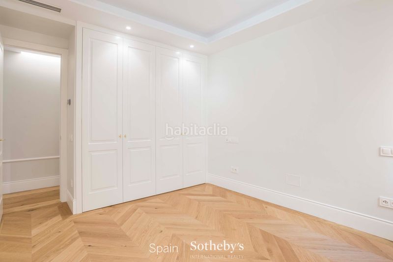 Foto 35c7d3f3-d488-4e85-b87c-bad46f2fa10e. Apartament amb calefacció aparcament a Gaztambide Madrid