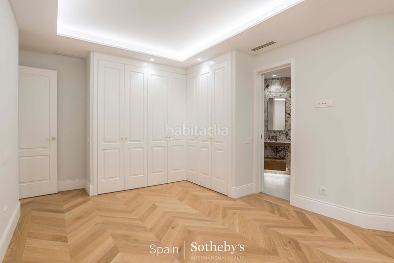 Foto 7be83621-11a3-4624-8d1f-12f594fbe841. Apartament amb calefacció aparcament a Gaztambide Madrid