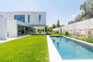 Location Maison à Valdemarín. Vivienda unifamiliar de obra nueva en alquiler en valdemarín