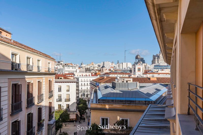 Foto 45d68850-7fa0-4378-bcf2-3733f3516e24. Àtic amb calefacció a Sol Madrid