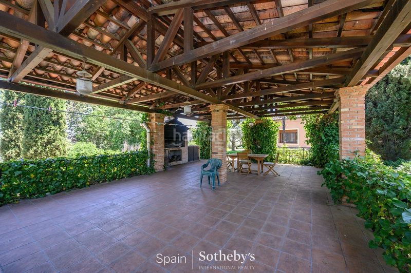 Foto 7683d32d-3250-4f39-927f-754fe714e7d0. Casa amb calefacció aparcament piscina a Los Cigarrales-La Bastida Toledo