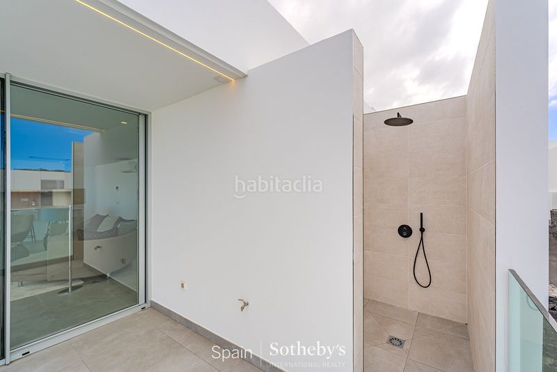 Foto 0676b65a-5f96-4b65-a38a-96744fcf1241. Casa amb calefacció aparcament piscina a Callao Salvaje - Playa Paraíso Adeje