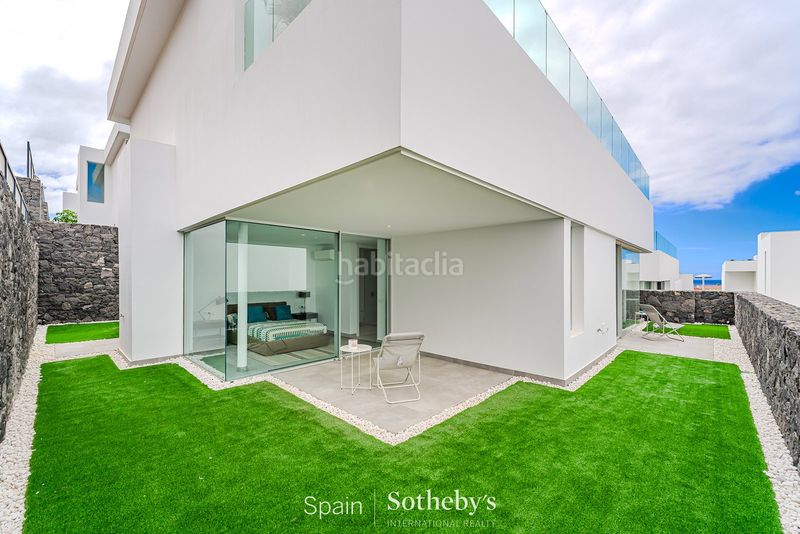 Foto e8cbdd8d-760f-4a5c-8de2-f5647edd1f94. Casa amb calefacció aparcament piscina a Callao Salvaje - Playa Paraíso Adeje