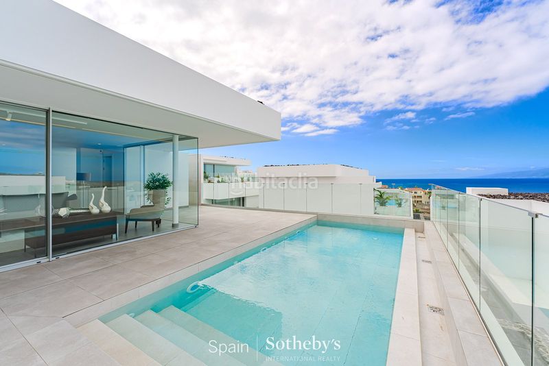 Foto f42ed775-4db7-4640-b2c0-9f55777721dd. Casa amb calefacció aparcament piscina a Callao Salvaje - Playa Paraíso Adeje