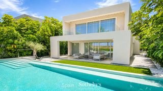 Maison  Calle tajore. Villa con vistas al mar y al campo de golf en adeje