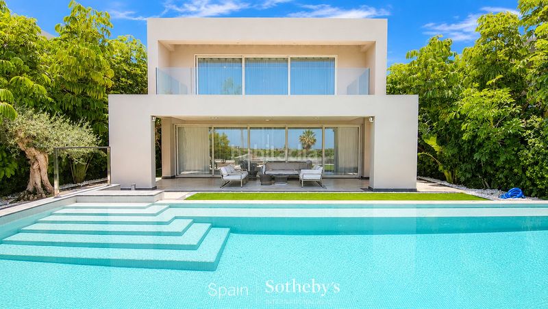 Foto a1fc7551-160d-4427-aecc-9ee90a6770db. Casa amb calefacció aparcament piscina a La Caleta Adeje