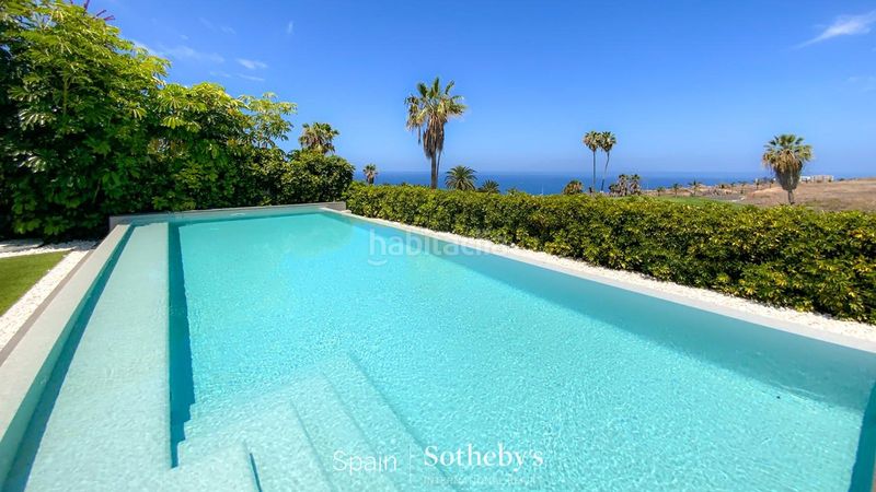 Foto dd1d4aa8-3db0-481e-83d0-ceca240ef75e. Casa amb calefacció aparcament piscina a La Caleta Adeje