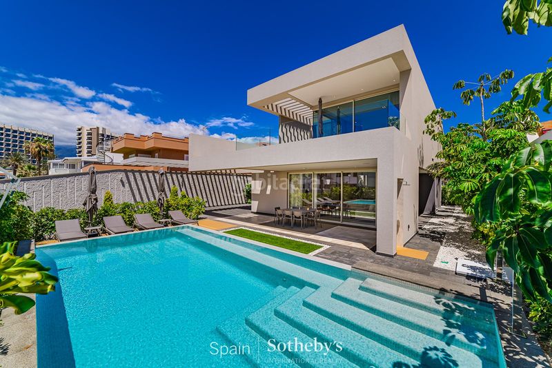 Foto 65b98d9e-1270-4d60-9494-4ce9fa72c020. Casa amb calefacció aparcament piscina a Playa de las Américas Arona