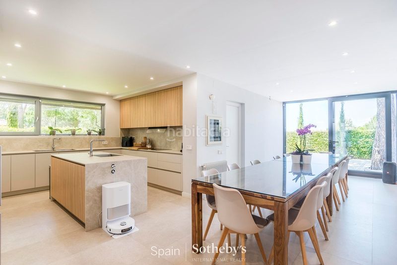 Foto 56943ce0-91a6-4e72-b607-3ff6a0ee1274. Casa amb calefacció aparcament piscina a Valdepastores-Las Encinas Boadilla del Monte