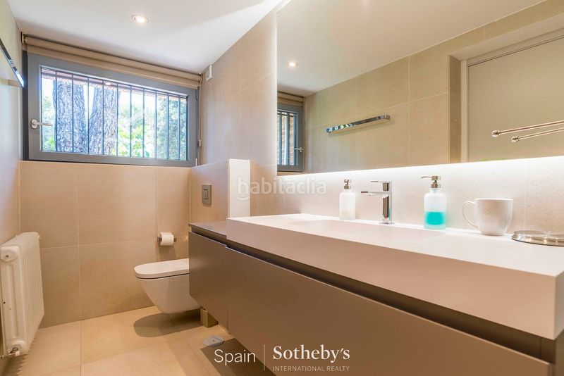 Foto bb22ee47-46bf-470b-9f4b-80e9413f7969. Casa amb calefacció aparcament piscina a Valdepastores-Las Encinas Boadilla del Monte
